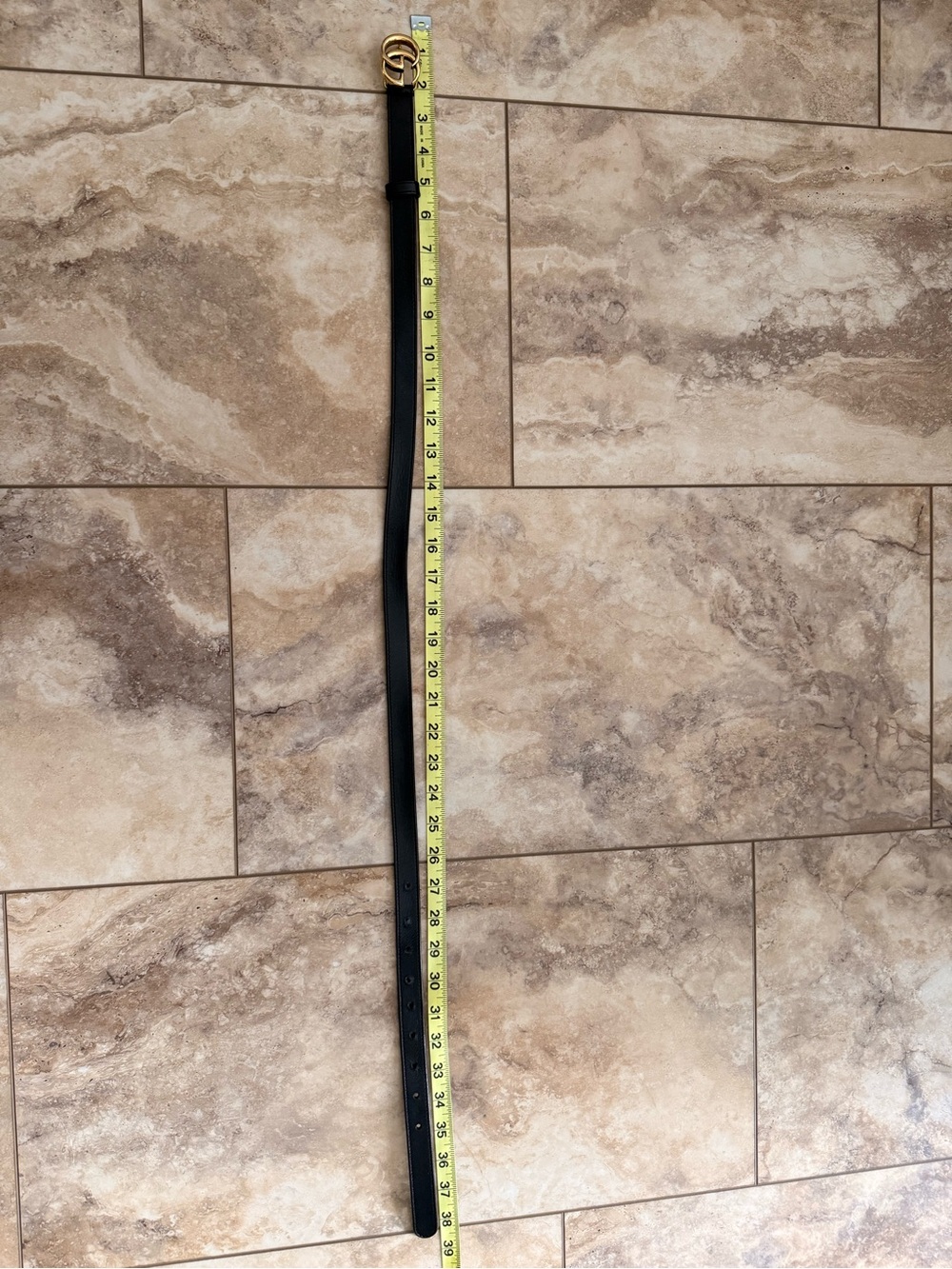 Gucci Black Leather Belt with Gold Double G Buckle - Picture 4 of 5